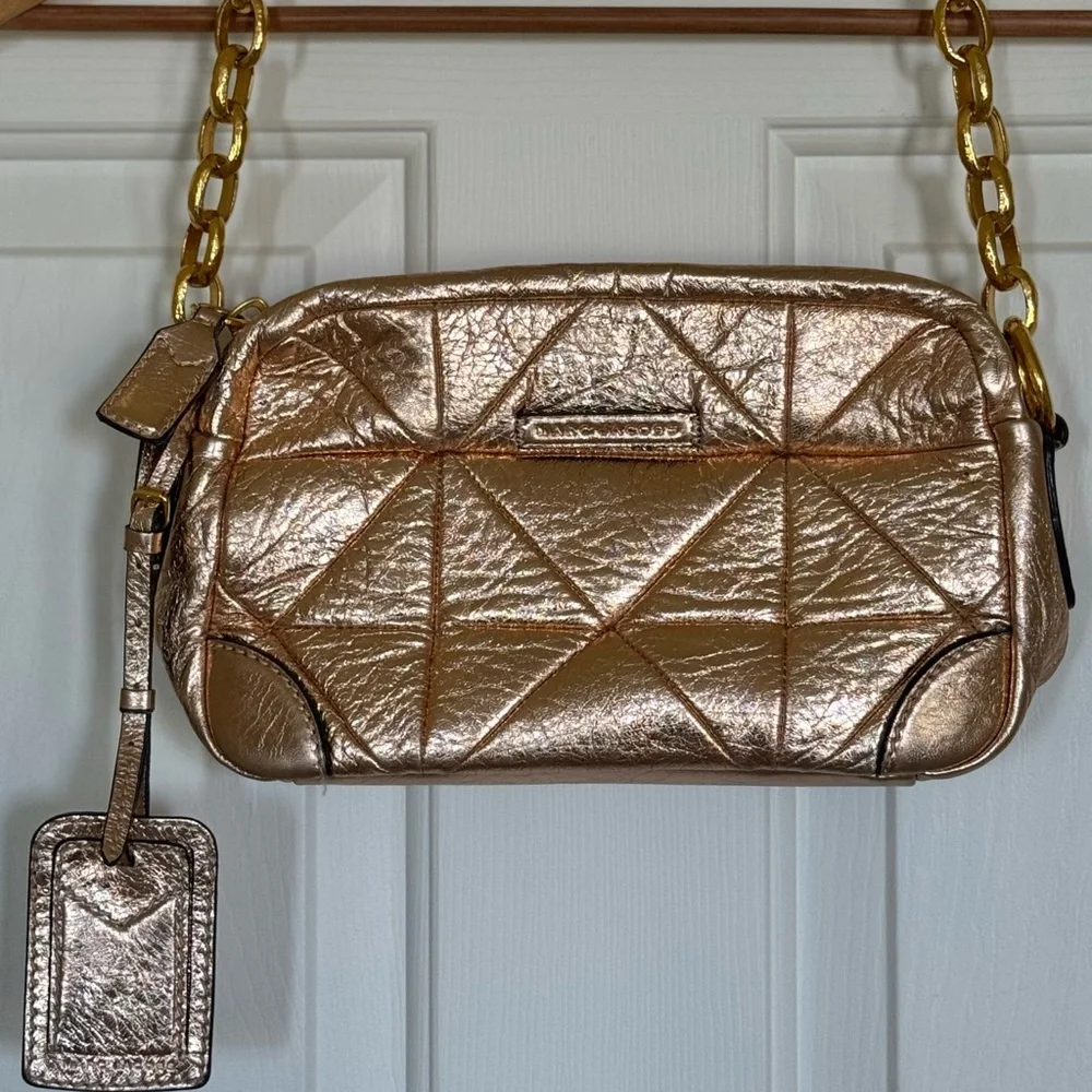 Marc Jacobs rose gold metallic quilted handbag - Picture 14 of 14